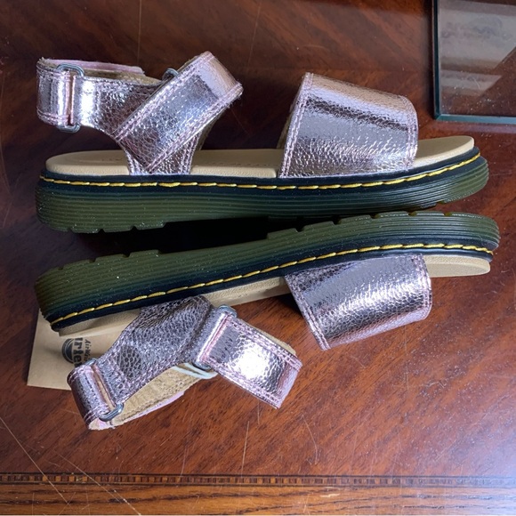Dr.‎ Martens Pink Kids Sandals, Metallic Pink, NWOT, Size 3, Classic, Summer - Picture 7 of 10